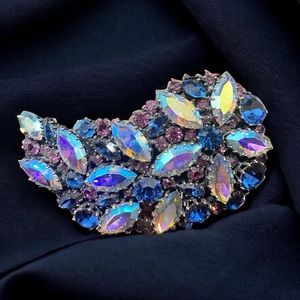 Vintage Flower Rhinestone  Brooch  Aurora Borealis /Purple/Blue